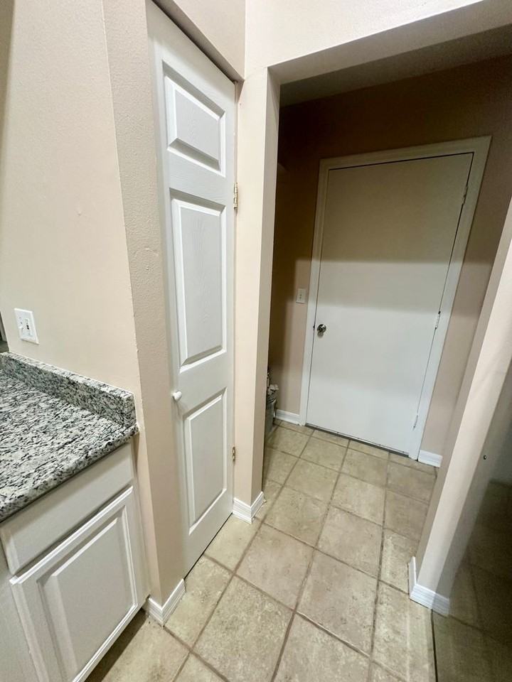 346 N Cervidae Dr - Photo 5 of 13