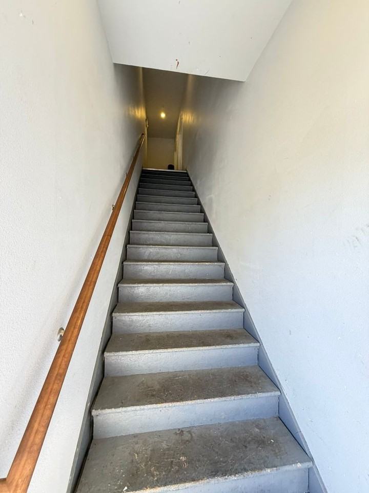 103 W Bishop Way - Photo 3 of 36