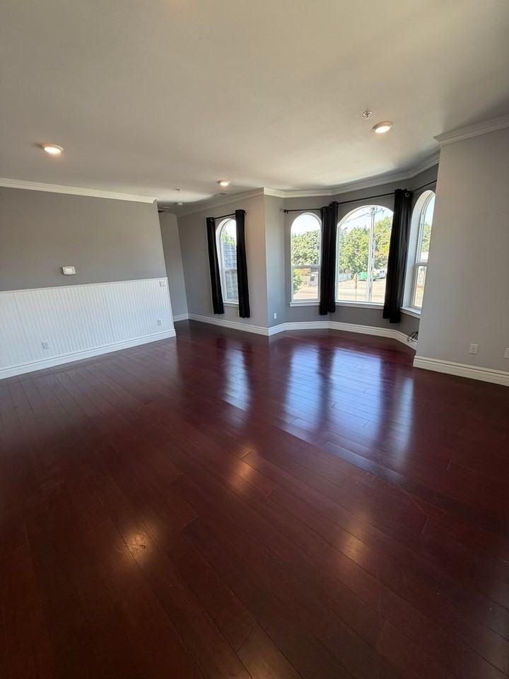 103 W Bishop Way - Photo 4 of 36