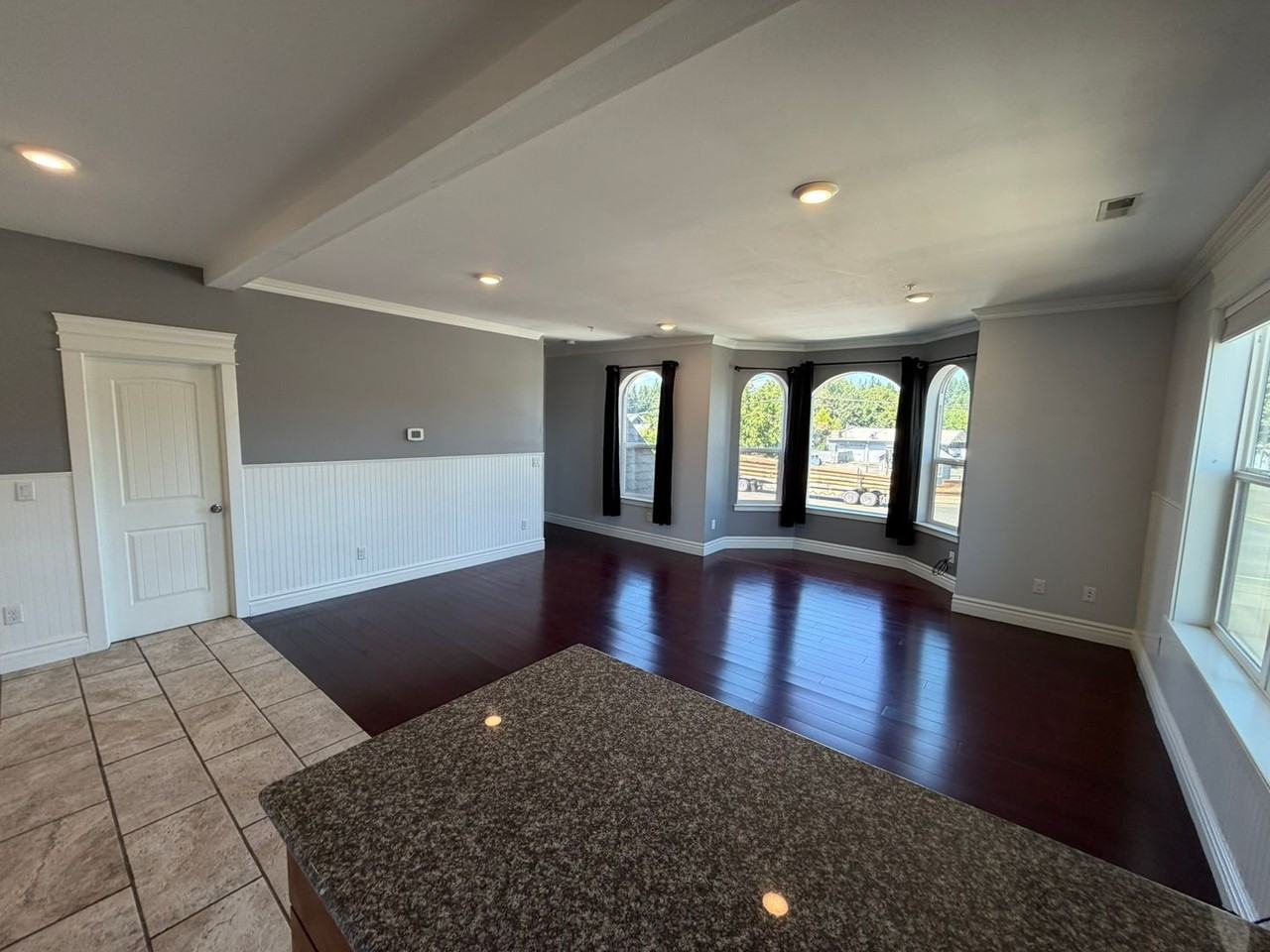 103 W Bishop Way - Photo 5 of 36