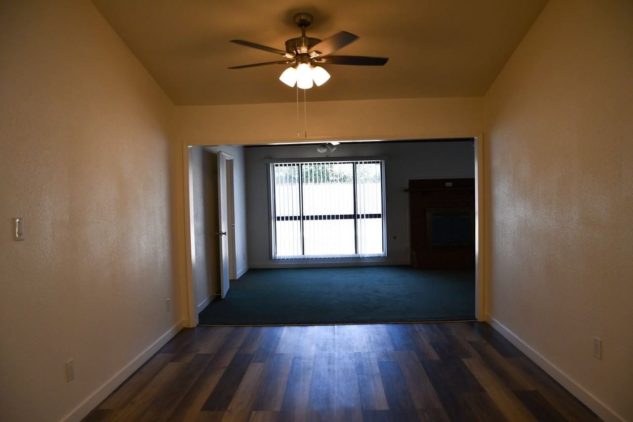 6501 Tillamook Ave - Photo 7 of 50