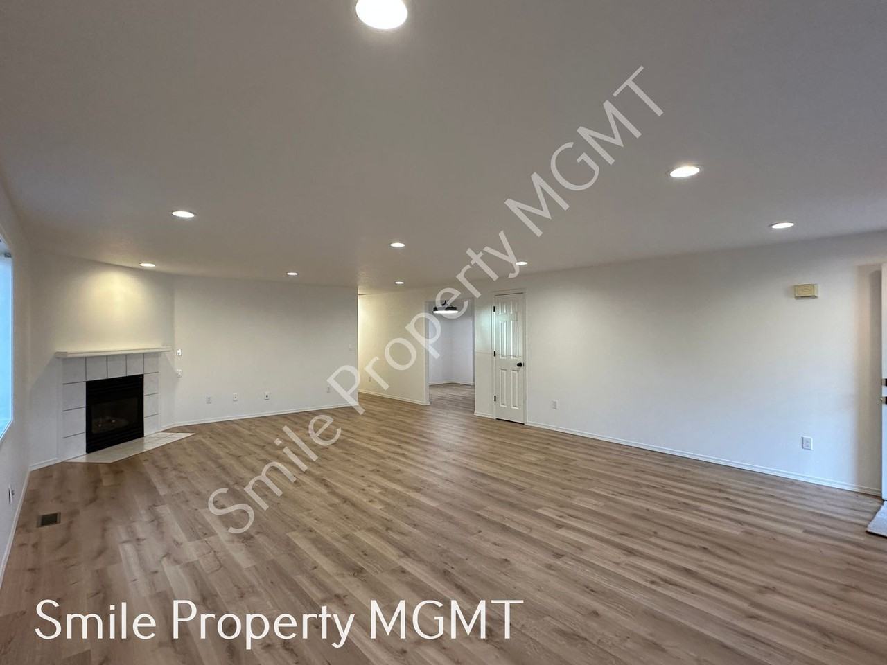 13637 Se Ellen Dr - Photo 3 of 22