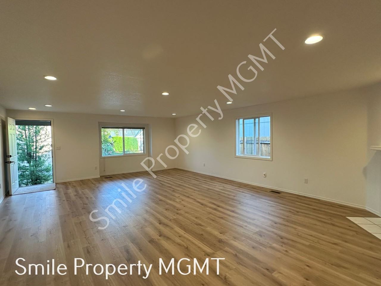 13637 Se Ellen Dr - Photo 4 of 22