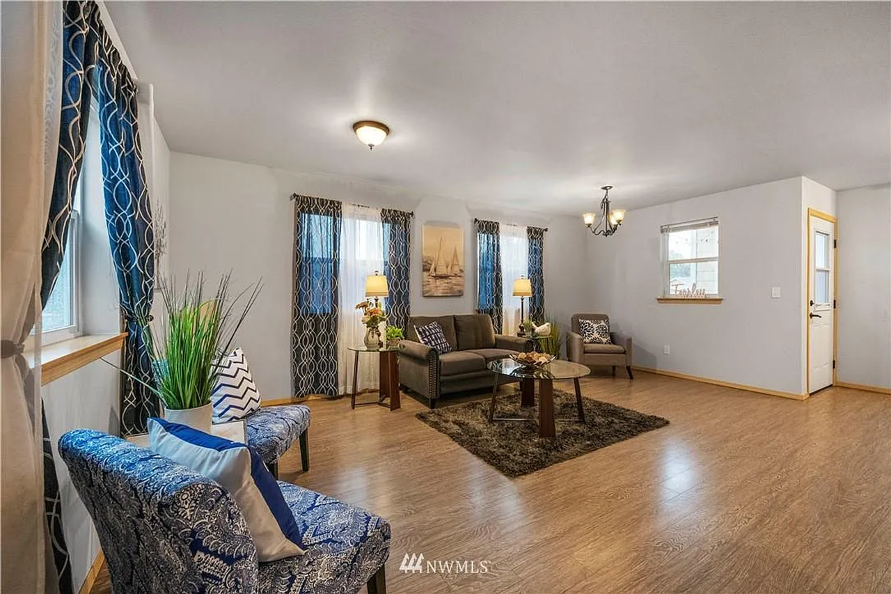 1017 W Main St #C101 - Photo 7 of 29