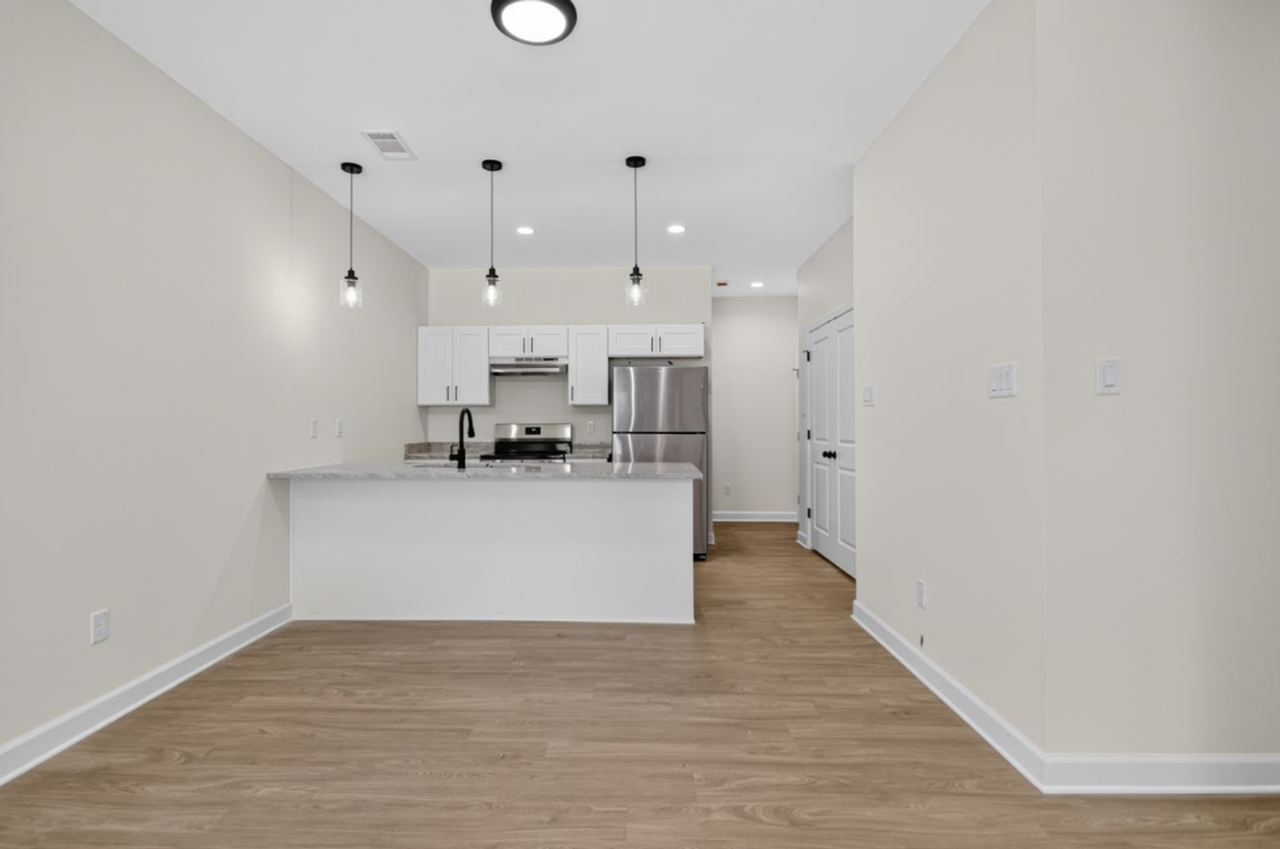 922 Booker St - Photo 3 of 16