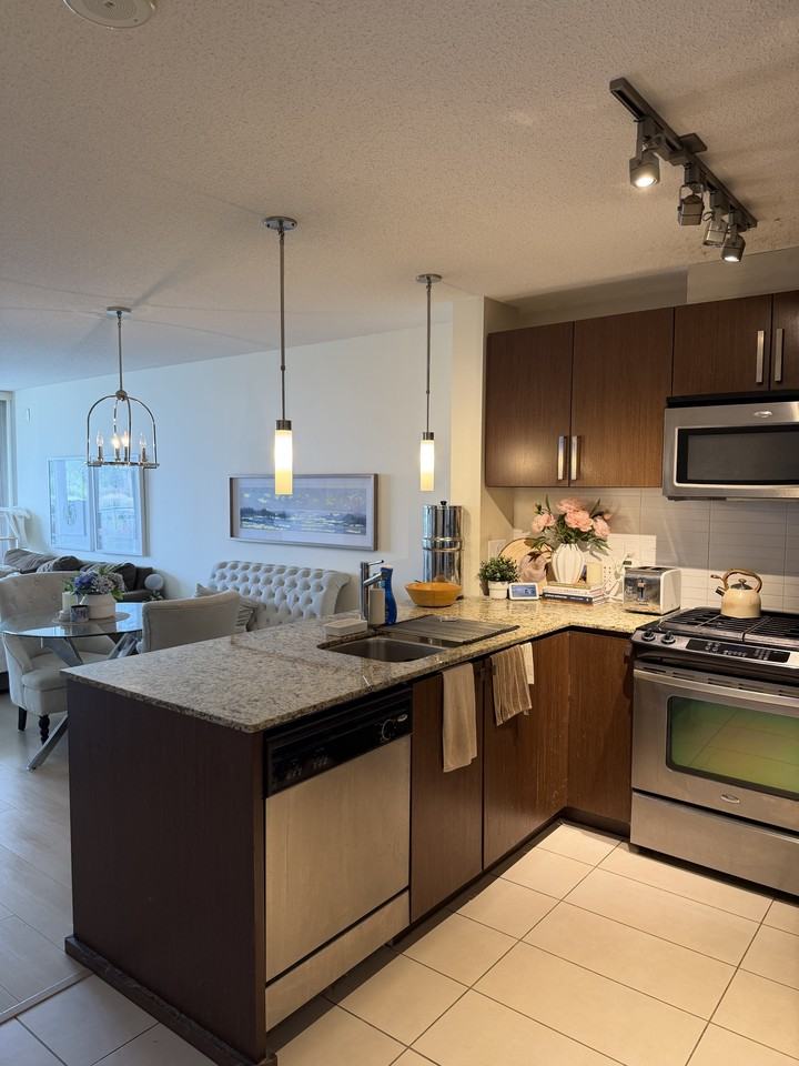 9868 Cameron Street #604 - Photo 5 of 10