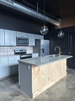 21 W Broadway #205 - Photo 1 of 1