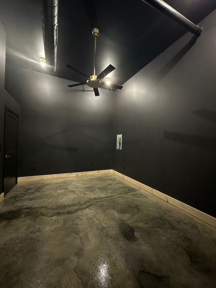 21 W Broadway #205 - Photo 4 of 5