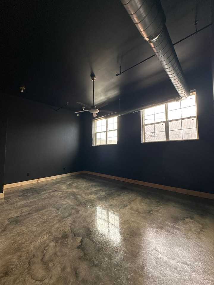 21 W Broadway #205 - Photo 5 of 5