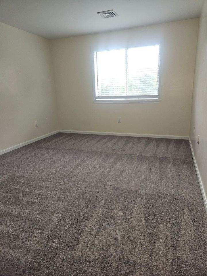 Clearview Apartments - Photo 6 of 8