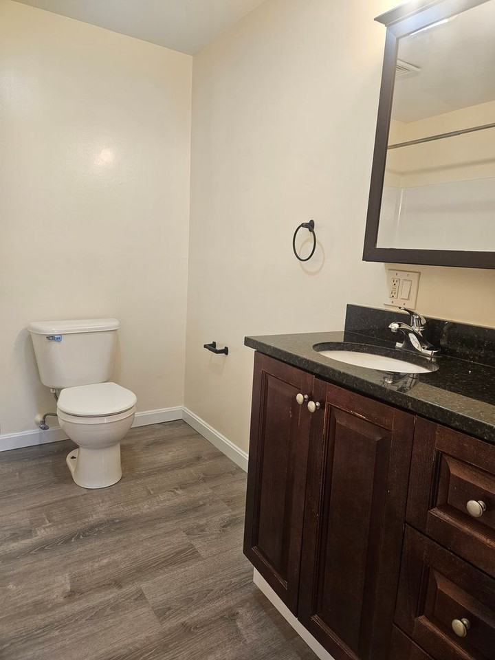 Clearview Apartments - Photo 7 of 8