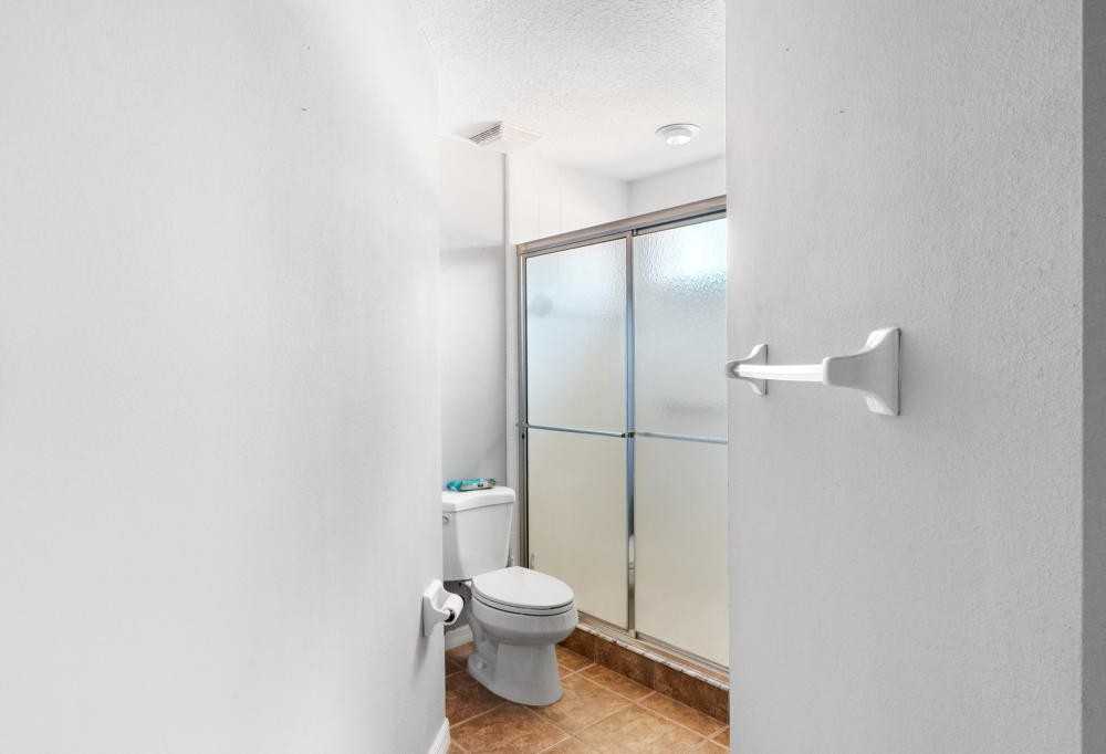 5336 Edgewater Way - Photo 5 of 18