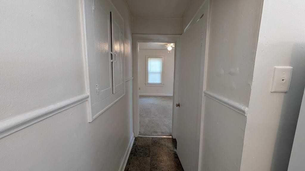 1435 W 32nd St - Photo 5 of 11