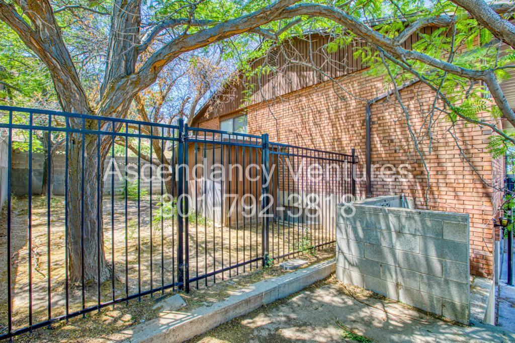 706 Buzianis Way - Photo 6 of 22