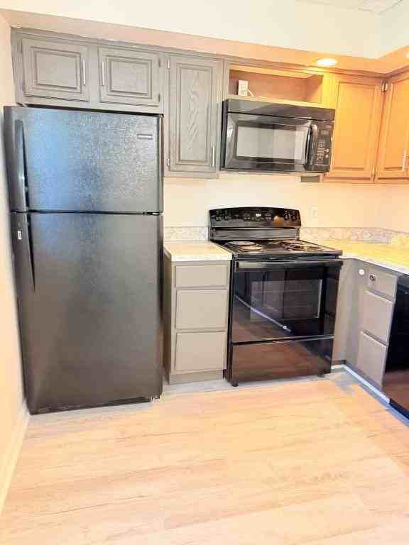 104 Brown Ct - Photo 4 of 20