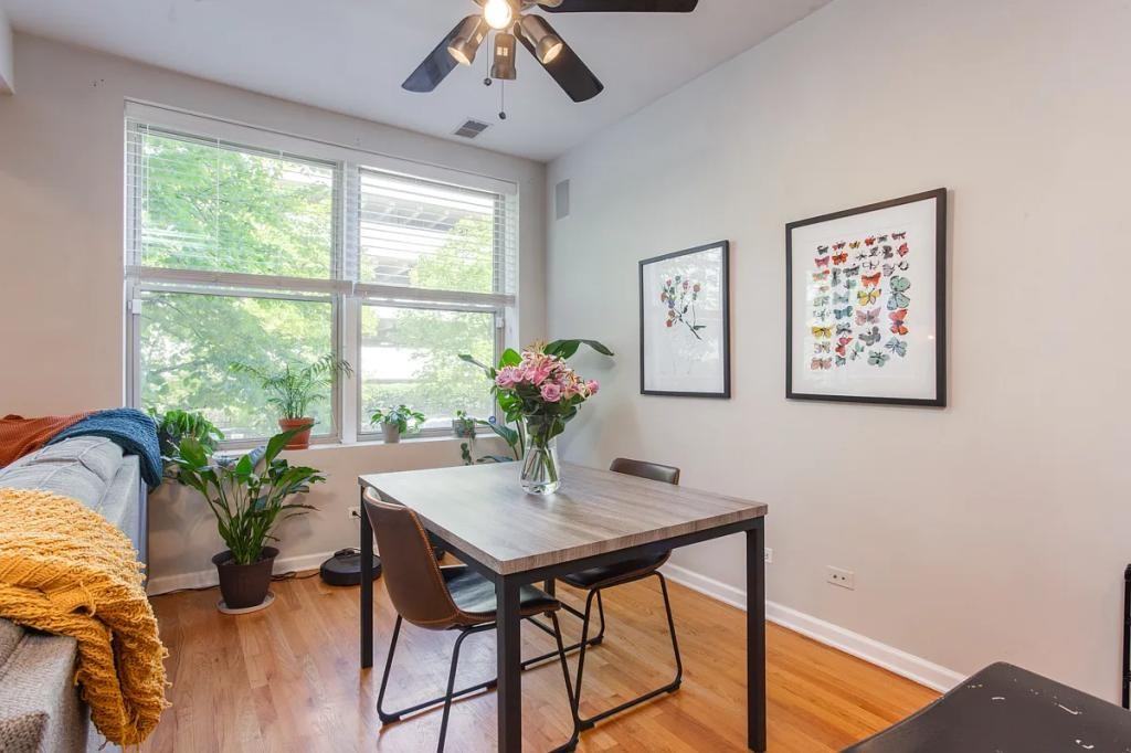 819 W Eastwood Ave - Photo 7 of 22