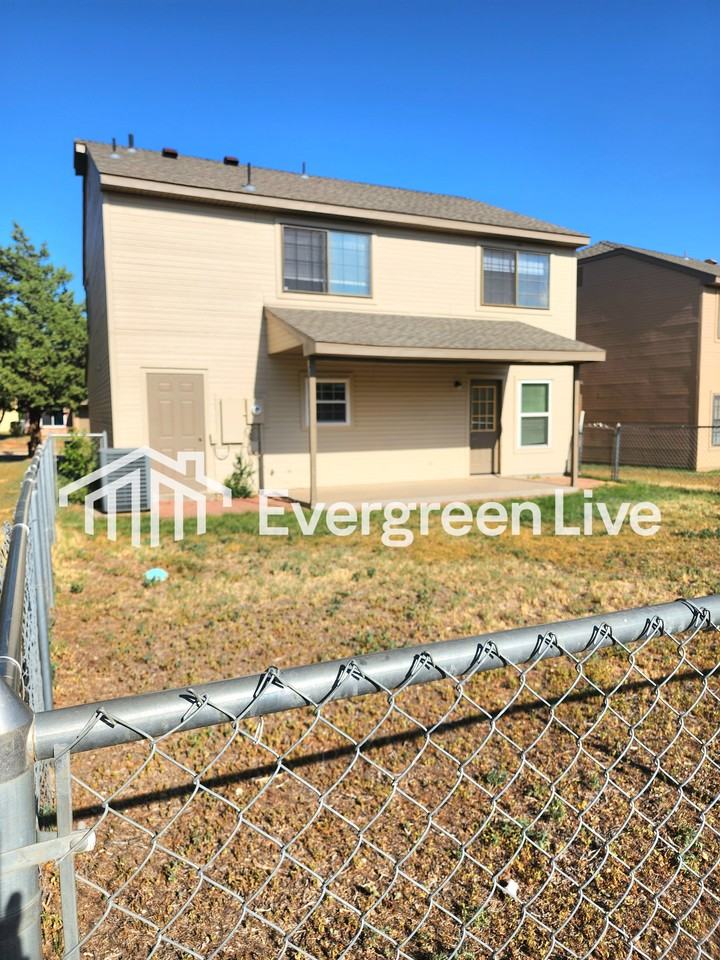 132 Raven Dr - Photo 3 of 4