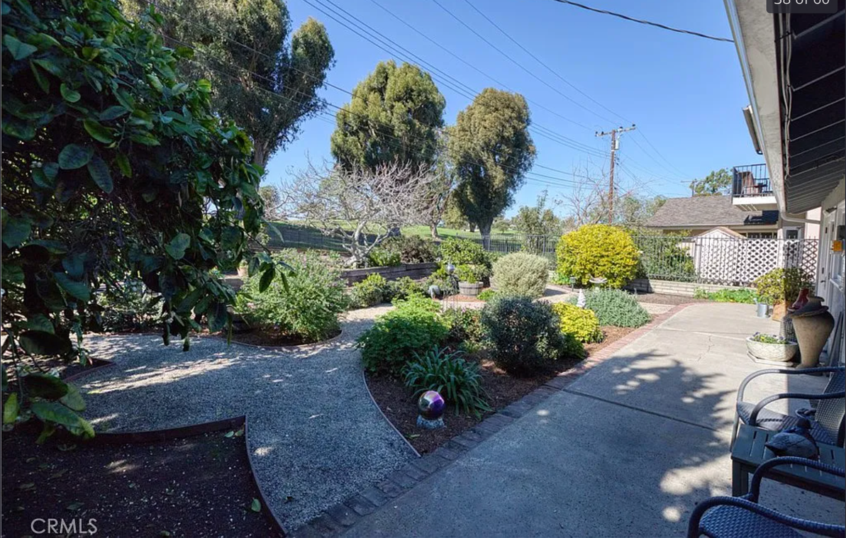 16711 Greenview Ln - Photo 7 of 26
