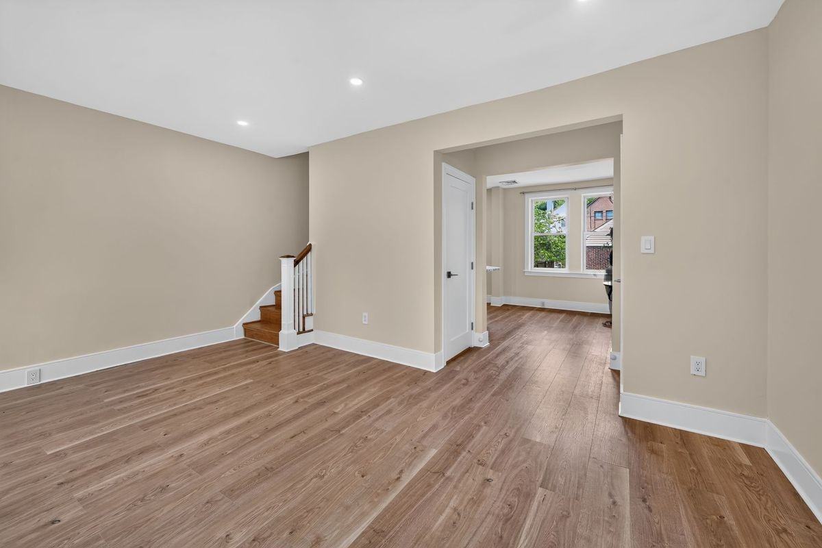 3601 S St Nw - Photo 5 of 19