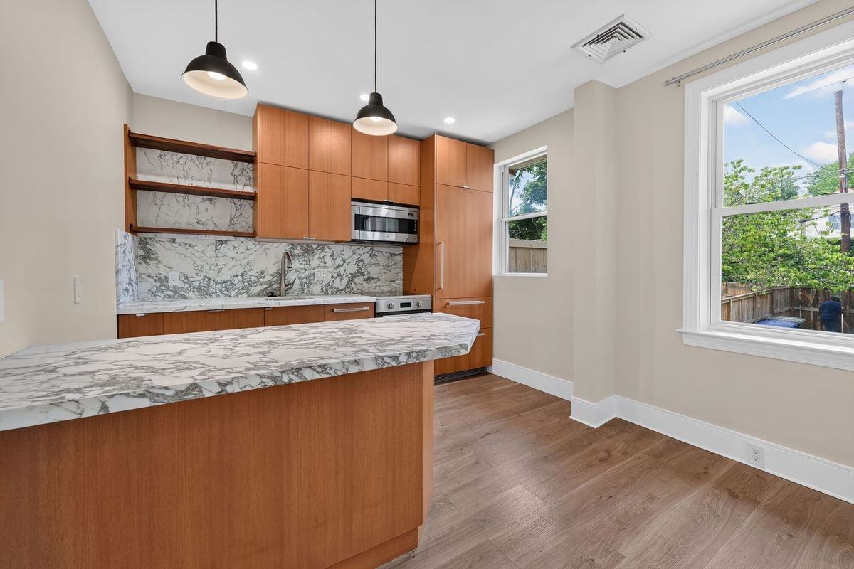 3601 S St Nw - Photo 6 of 19
