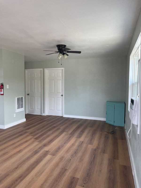 5994 Southmost Rd - Photo 6 of 9