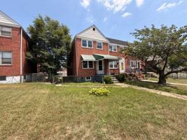 featured image of 2717 Creston Rd