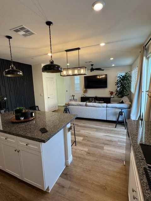 16763 Wyndham Ln - Photo 3 of 8