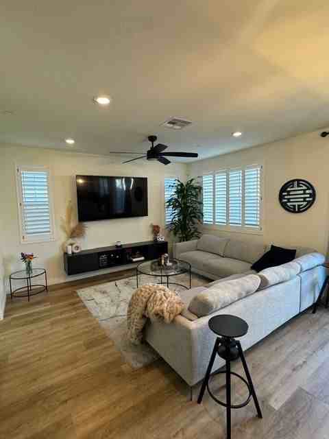 16763 Wyndham Ln - Photo 4 of 8