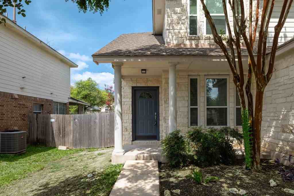 10416 Beard Ave - Photo 4 of 41
