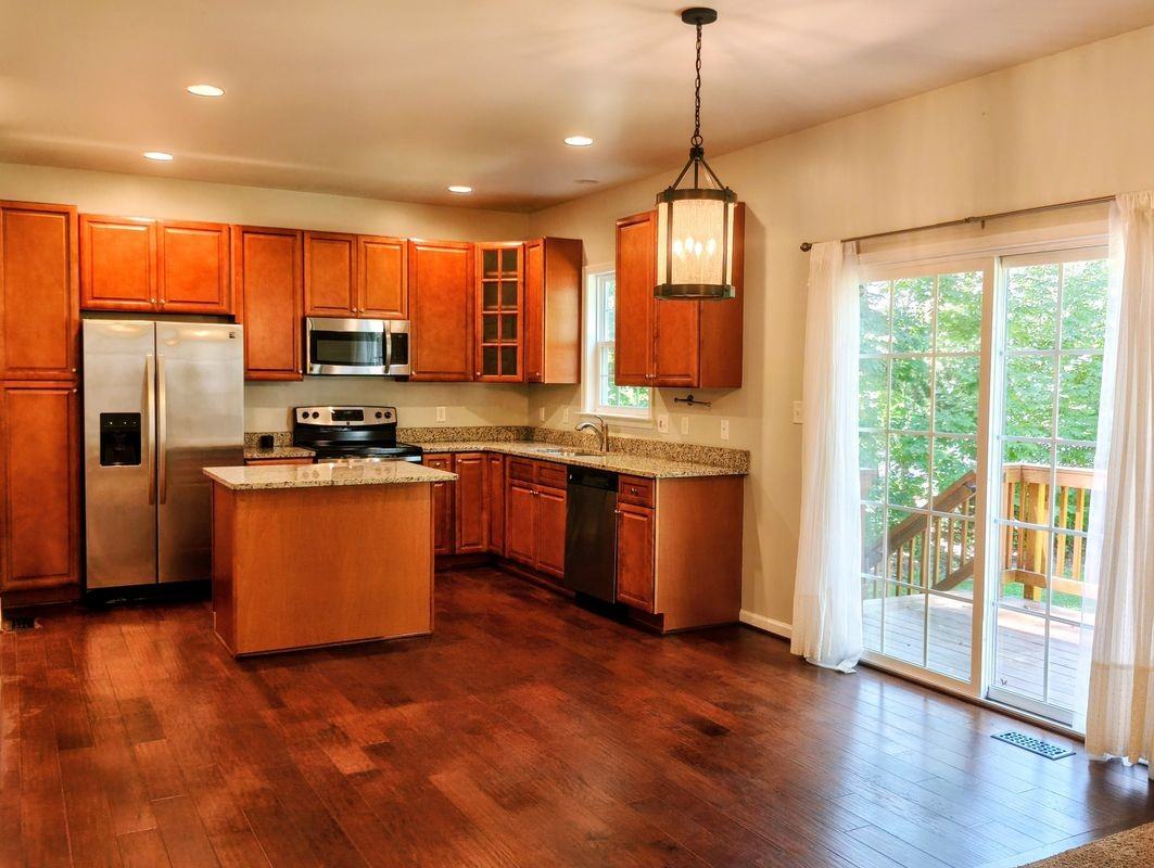 2913 Lakeview Pkwy - Photo 6 of 26