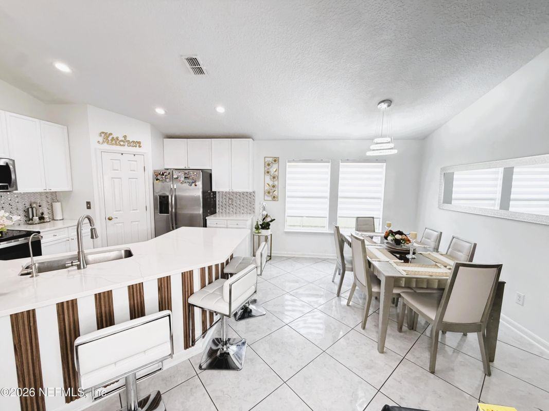 13752 Goodson Pl - Photo 4 of 15