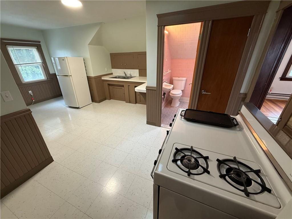 231 Orchard St - Photo 6 of 18