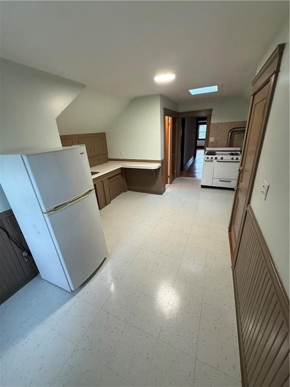 231 Orchard St - Photo 7 of 18
