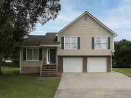 featured image of 16 Huntcliff Dr
