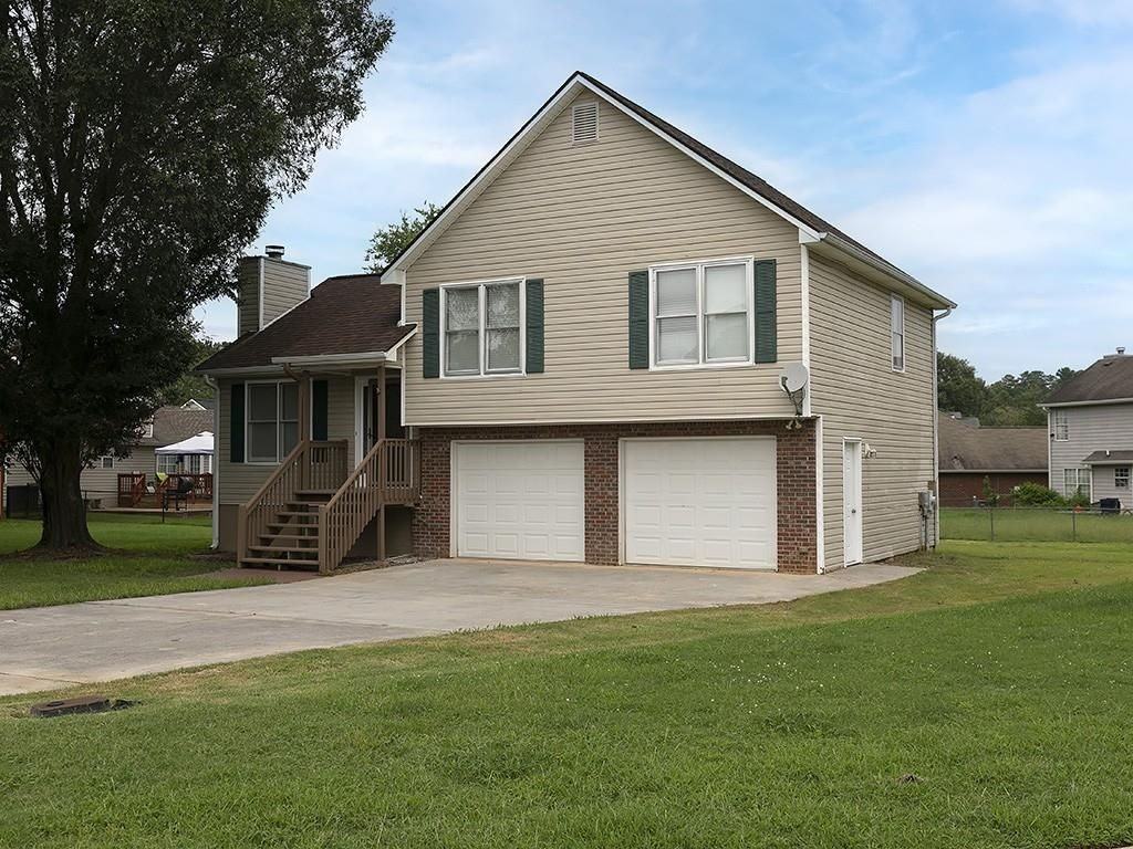 16 Huntcliff Dr - Photo 2 of 33