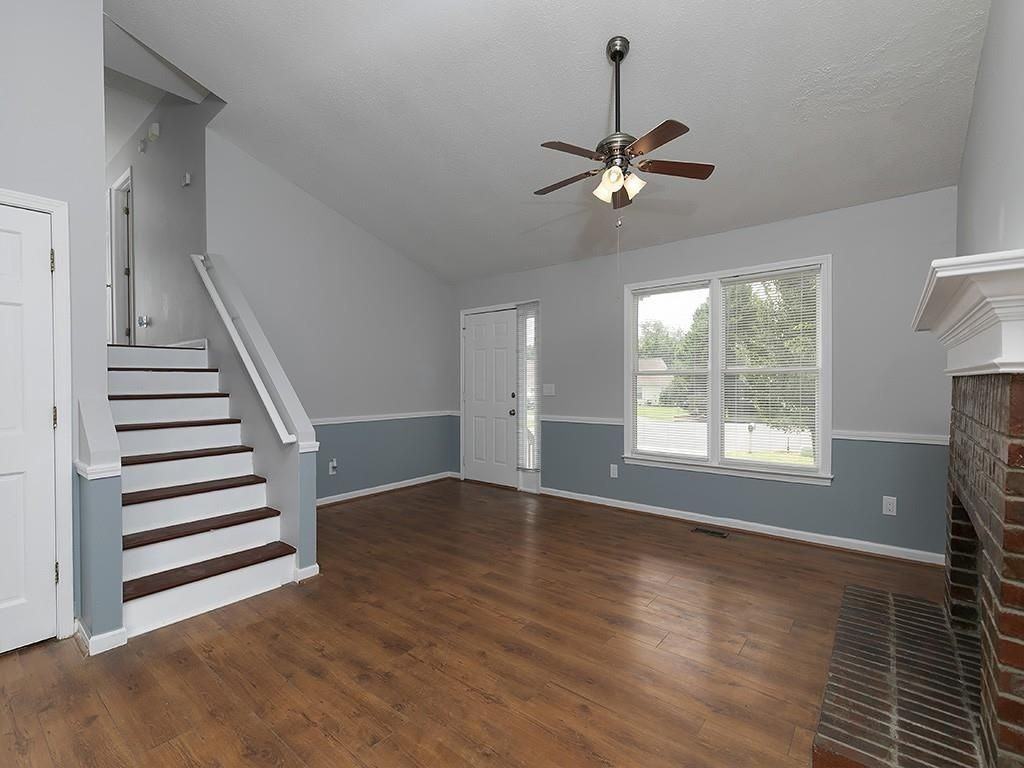 16 Huntcliff Dr - Photo 4 of 33