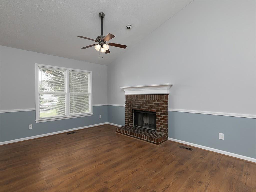 16 Huntcliff Dr - Photo 5 of 33
