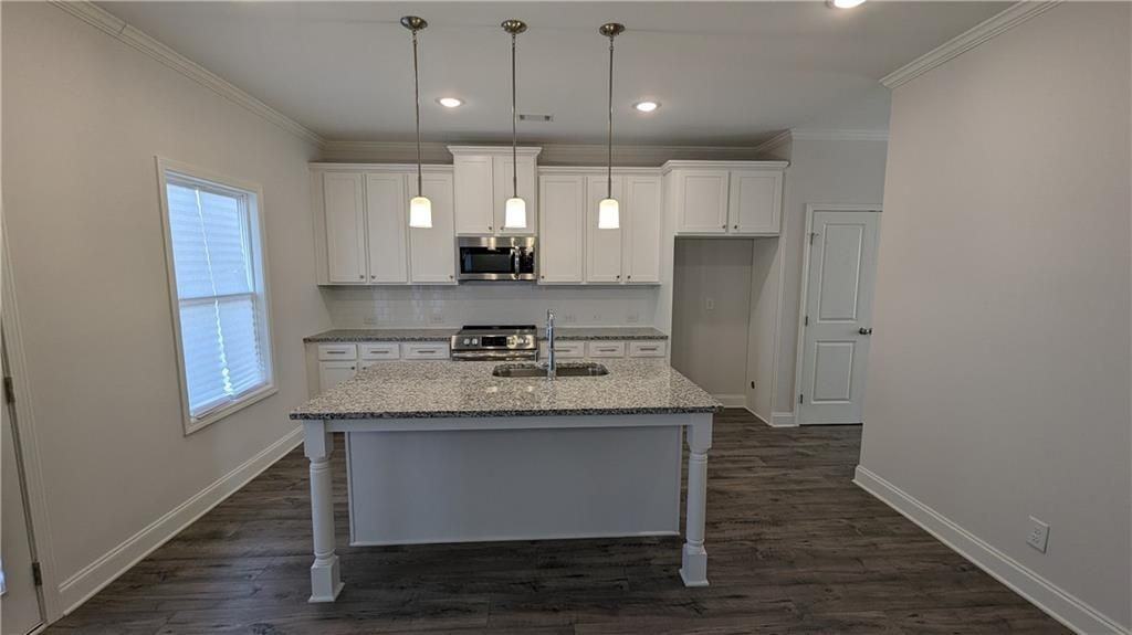 331 Brookstone Trl - Photo 3 of 28