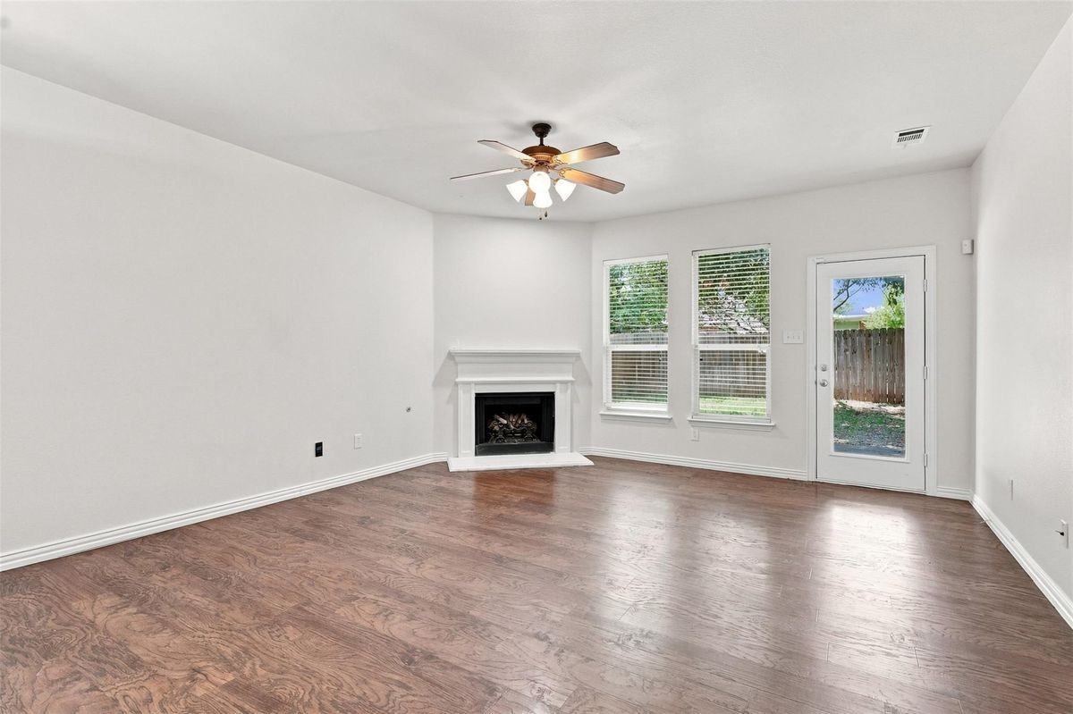 1908 Hopkins Dr