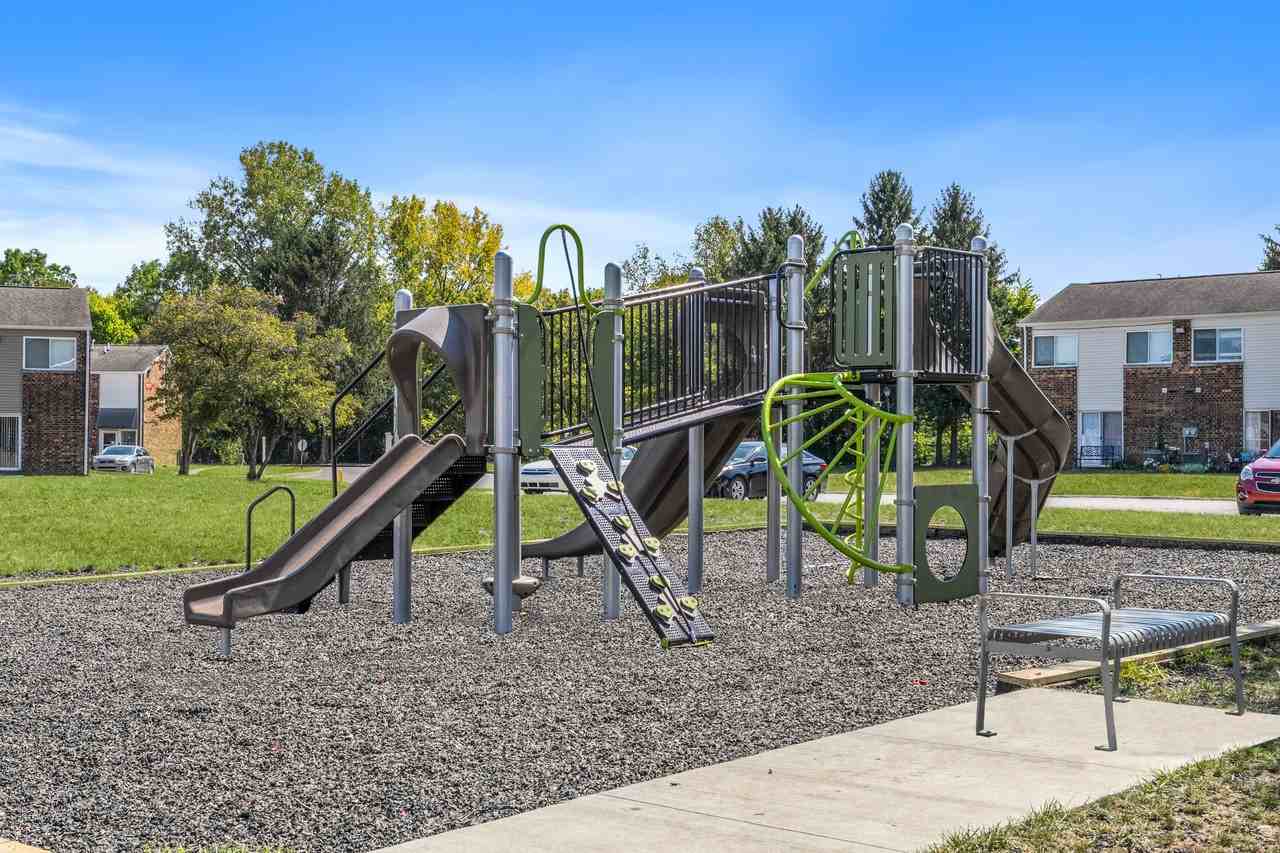 Franklin Manor Apartments - Photo 7 of 21