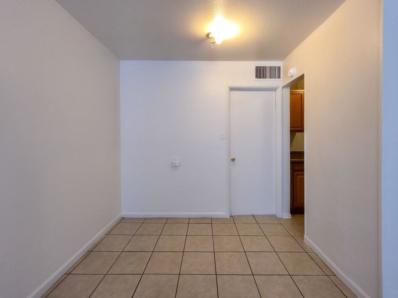 579 W 3rd St - Photo 3 of 9