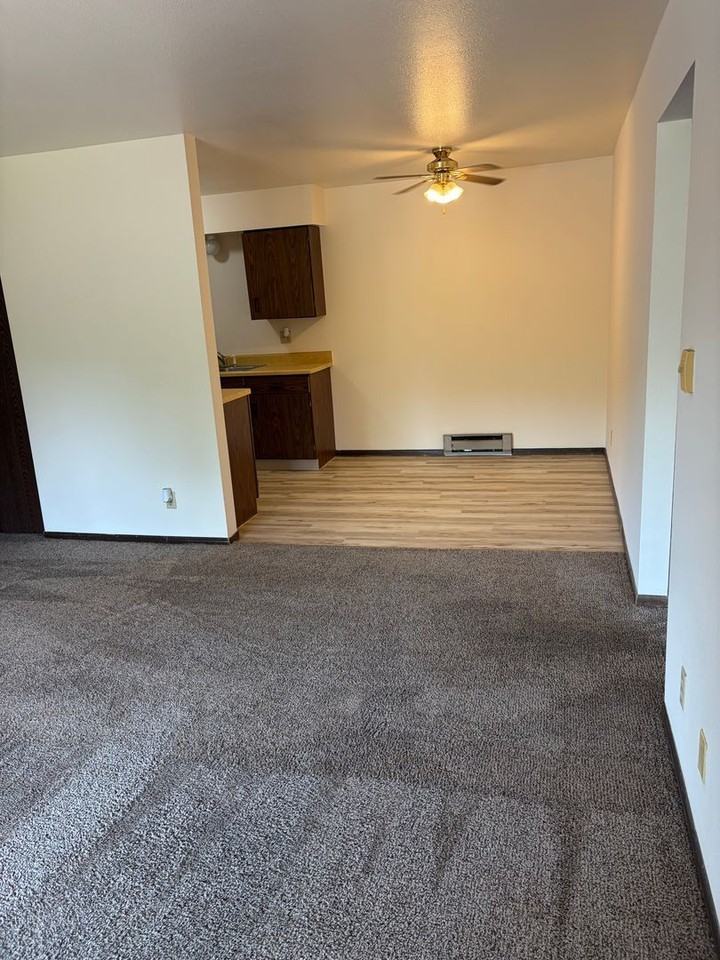 Oakfield Apts., LLC - Photo 5 of 10