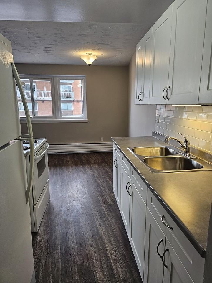 Pine Allard Properties - Photo 7 of 42