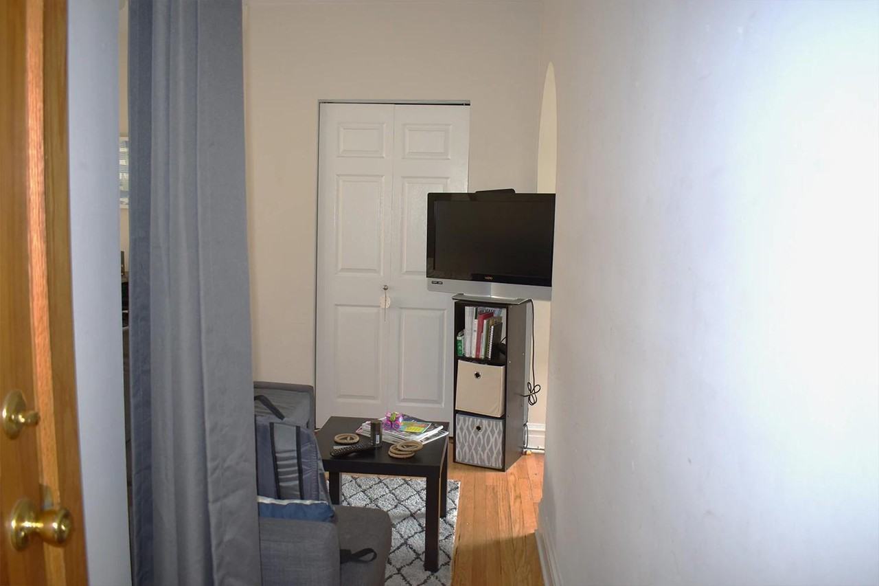 837 W Cornelia Ave #2S