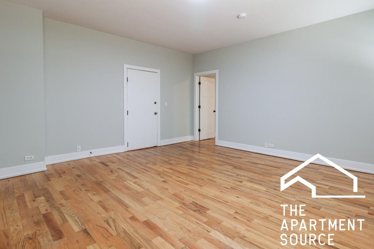 635 W Barry Ave #101 - Photo 4 of 14