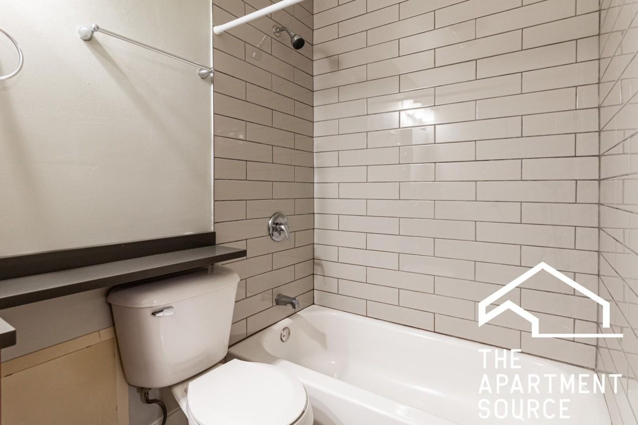 635 W Barry Ave #101 - Photo 7 of 14