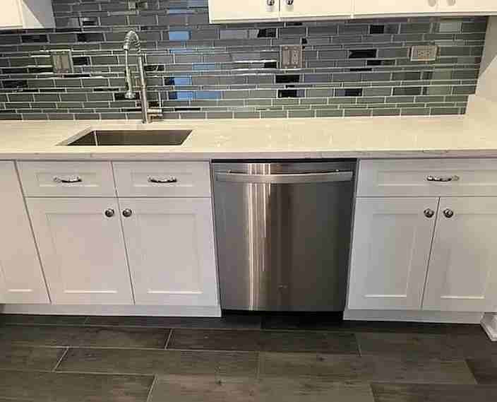 652 Childs St #C - Photo 4 of 11