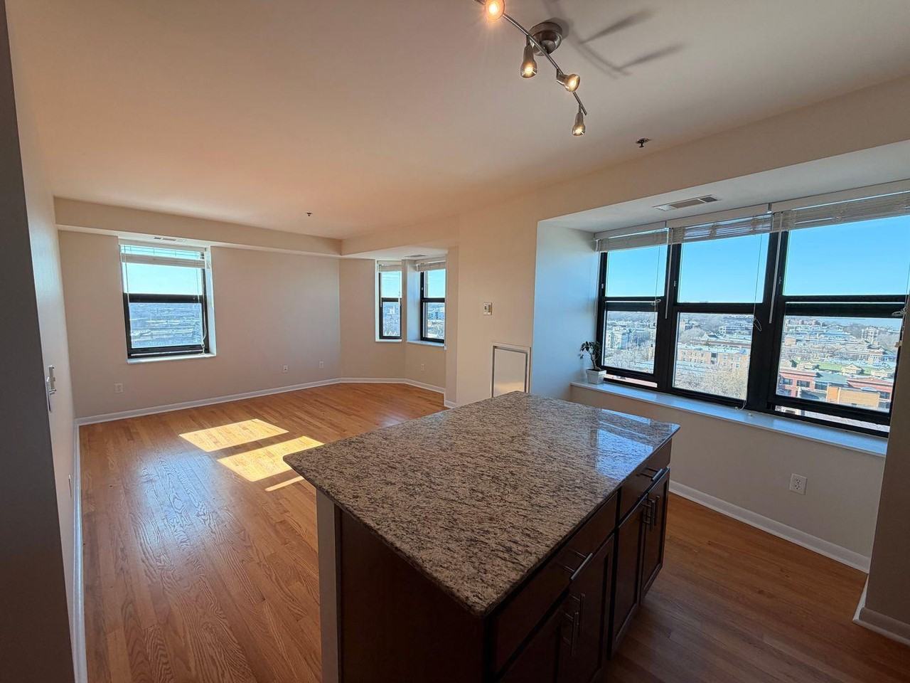 1337 W Fargo Ave #1006 - Photo 3 of 19