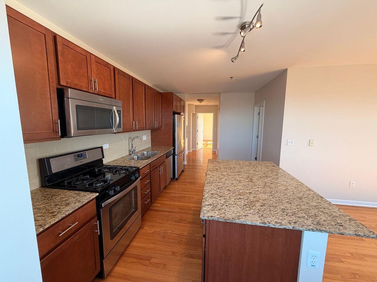 1337 W Fargo Ave #1006 - Photo 5 of 19
