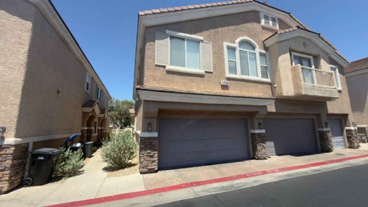 1286 Capital Gains Dr #3